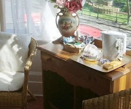 Airedale Guest House-2