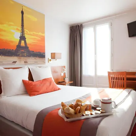 Alyss Saphir Cambronne Eiffel-2