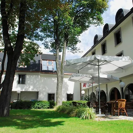 Hotel Na Zamecku-3