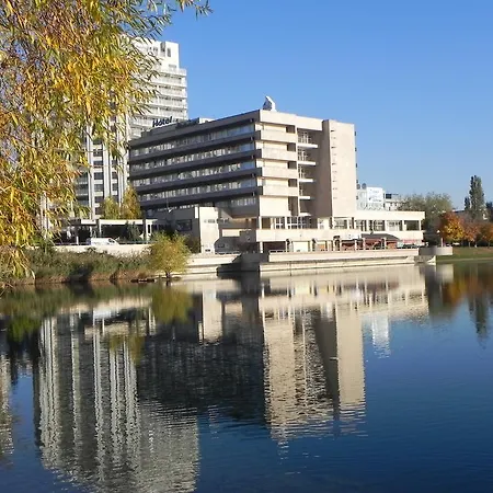 Garni Hotel Junior Bratislava-3