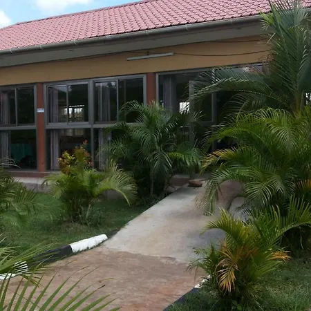 Pauline Hotel Lira-2
