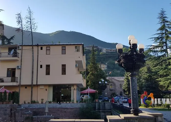 Ruzan Hotel