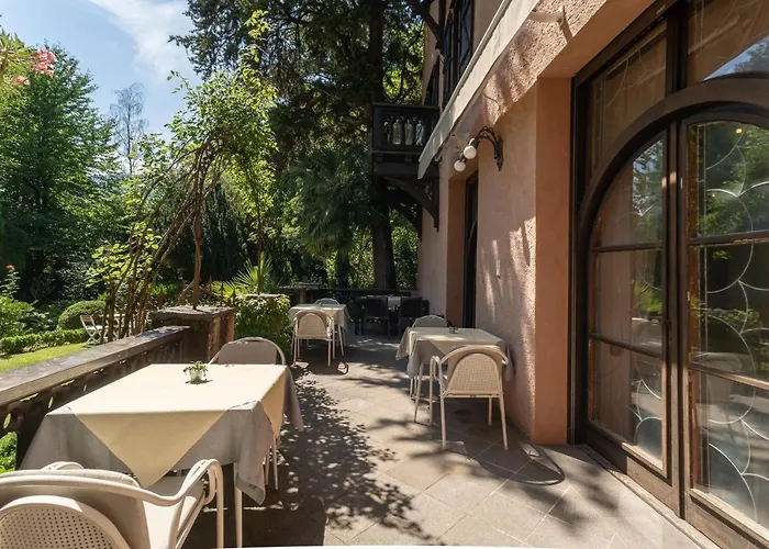 Schloss-Castel Pienzenau - Guestrooms & Apartments - B&B-Hotel & Restaurant