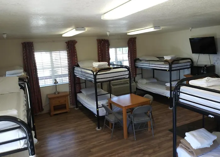 Whitney Portal Hotel And Hostel