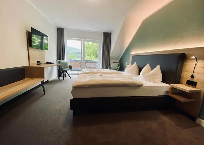 Hotel & Restaurant Kronenhof Am Weser-Radweg
