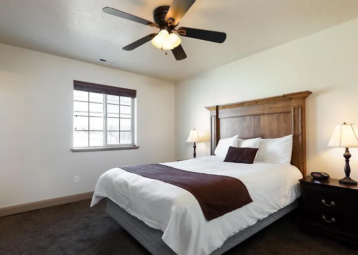 Duchesne Suites