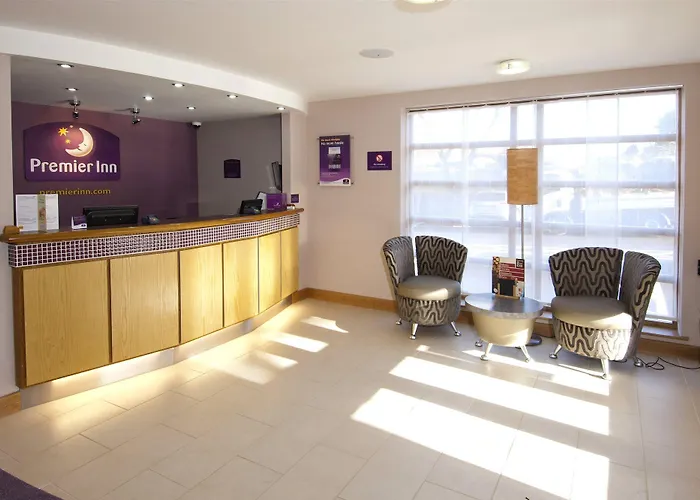 Premier Inn Christchurch / Highcliffe