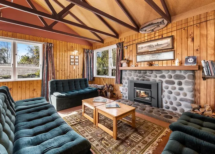 Sportsmans Lodge
