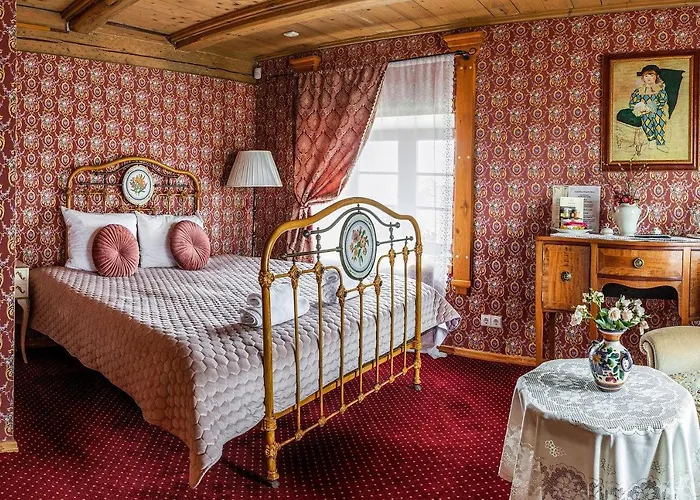 Pakruojis Manor Hotel Miller'S House