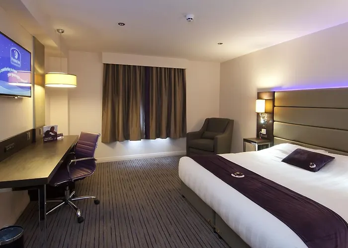 Premier Inn Southampton West