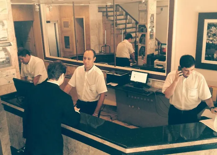 Ano Bom Palace Hotel