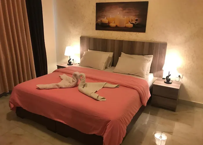 Suzan Hotel Apartments