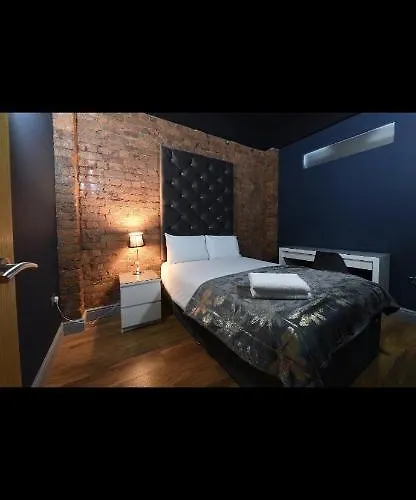 Swan Street Townhouse Hot Tub & Roof Terrace