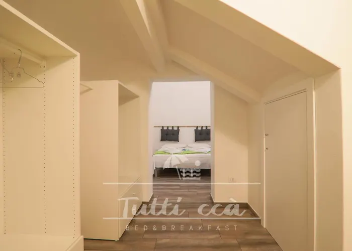 Tutti Cca Airport Rooms