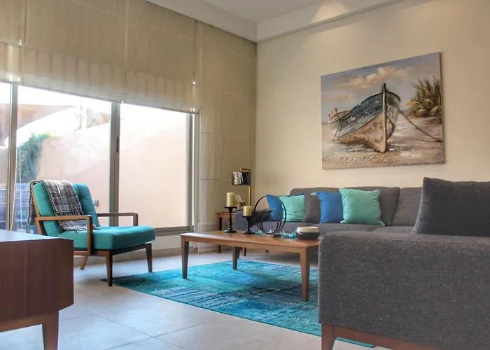 Jaw Resort & Spa