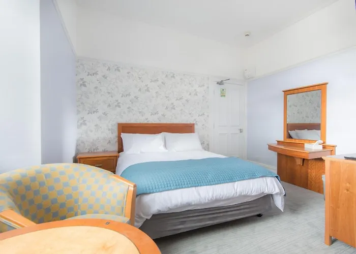 Gwesty Gadlys Hotel