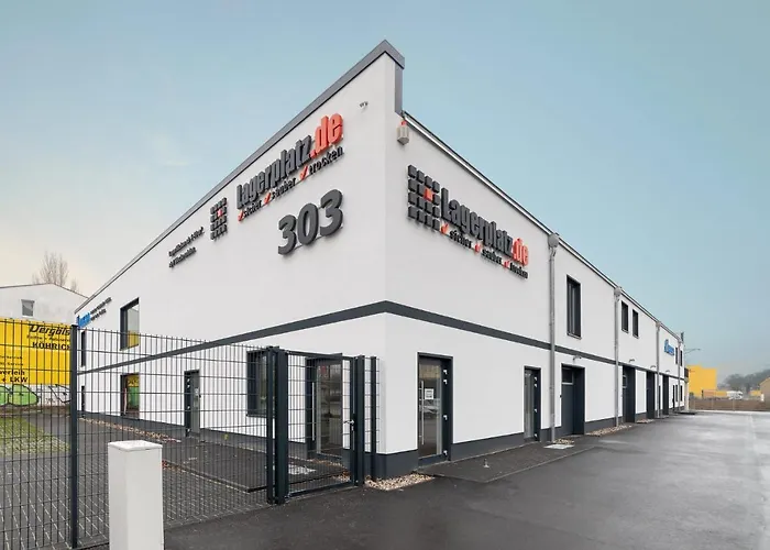 Monteurzimmer Berlin Pankow mit Dachterrasse - Nur 10 min. von der A10 - 3 Zimmer/ 7 Betten