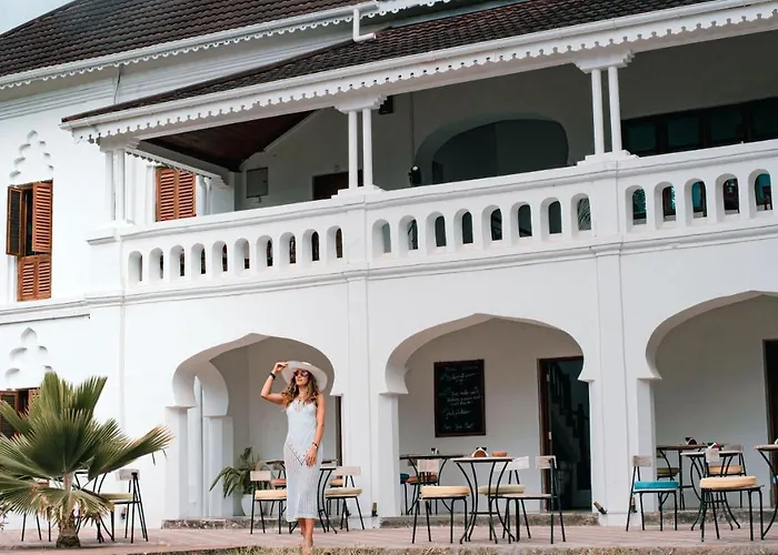 The Manor House By Sansi