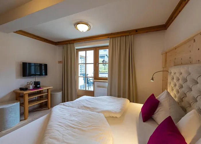 Hotel Und Alpen Apartments - Buerglhoeh