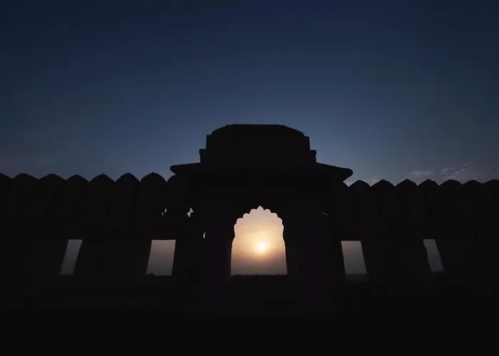 Rajmahal Palace By Kanota Hotels Near Bisalpur Dam