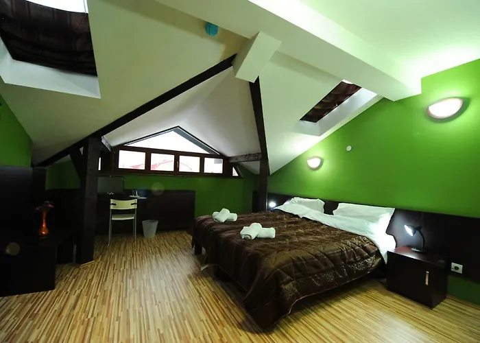 Hotel Theatre