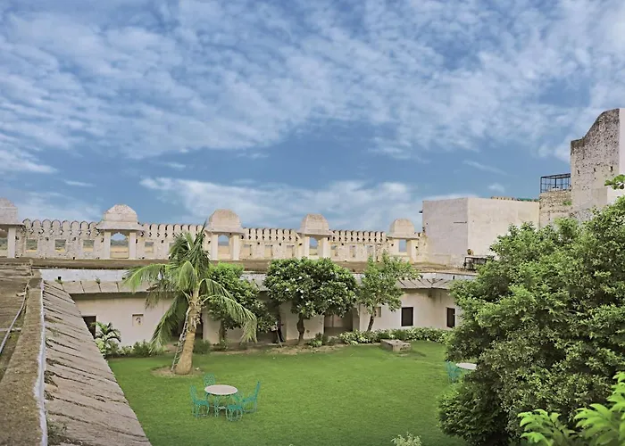 Rajmahal Palace By Kanota Hotels Near Bisalpur Dam