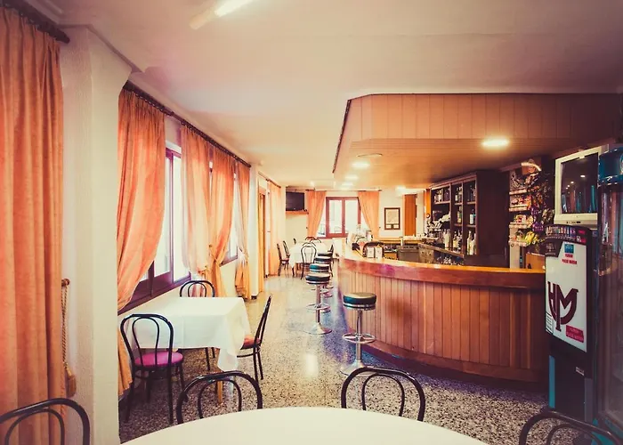 Hotel Moreno