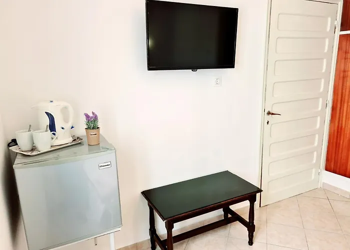 Avra Rooms