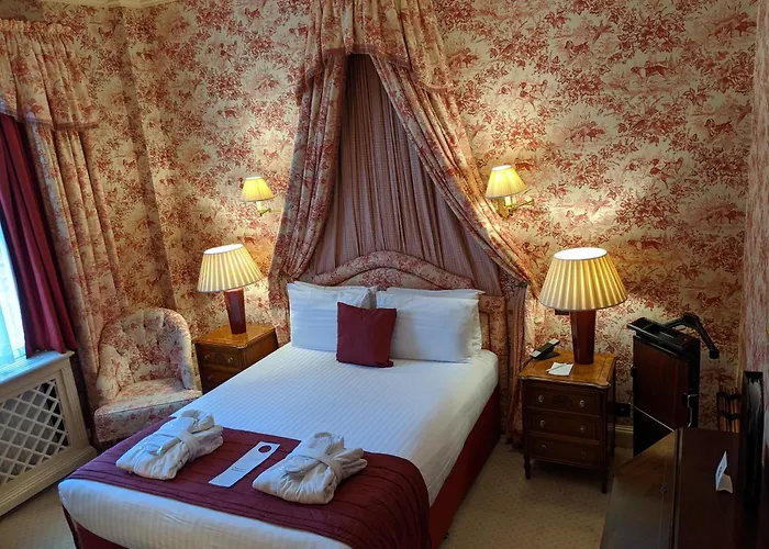 Cotswold Lodge Hotel