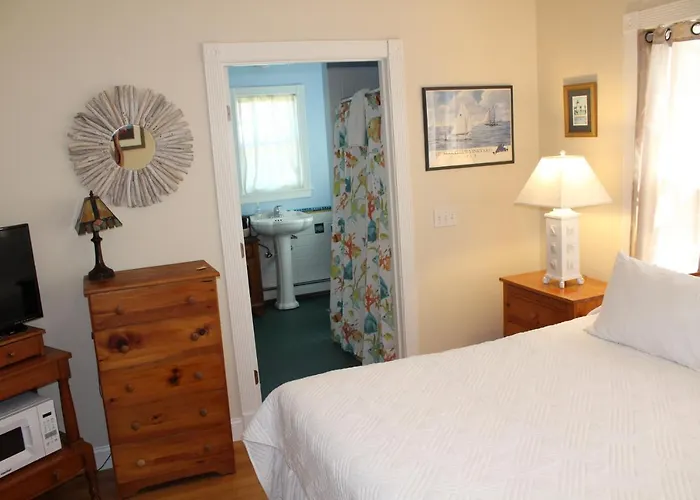 West Tisbury Inn