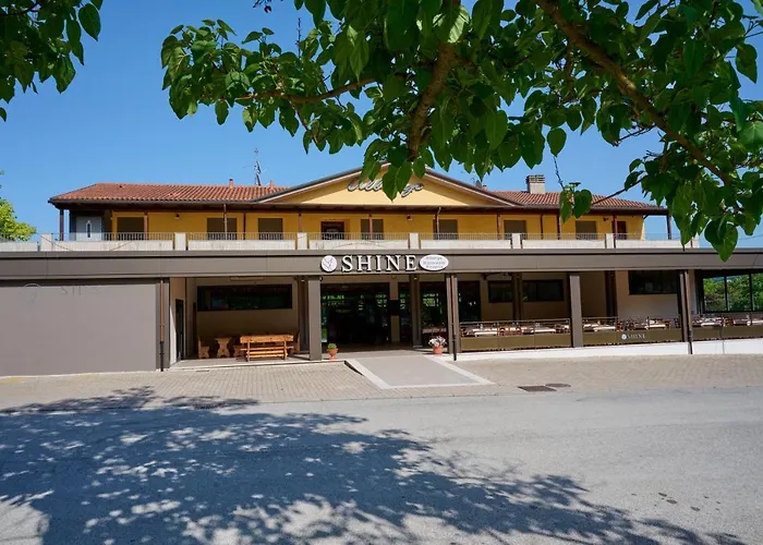 Albergo Shine