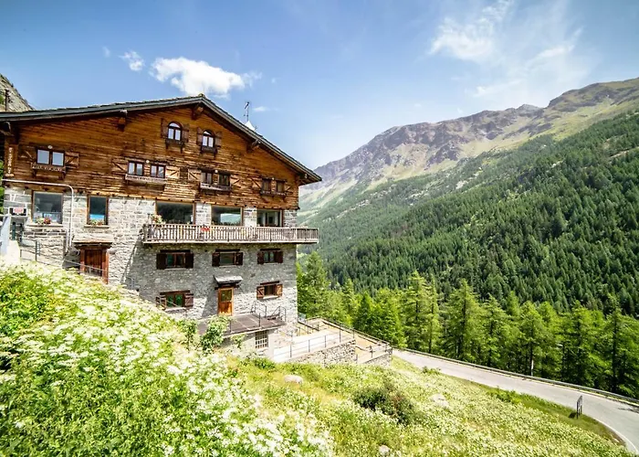 Hotel & Restaurant Perret - Mountain People