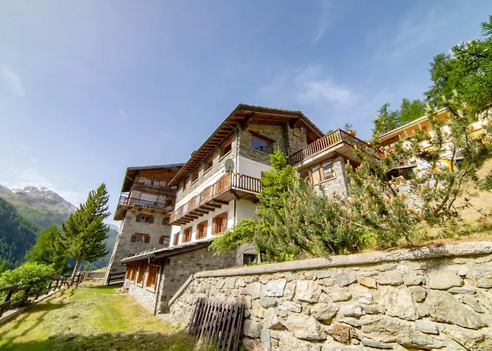 Hotel & Restaurant Perret - Mountain People