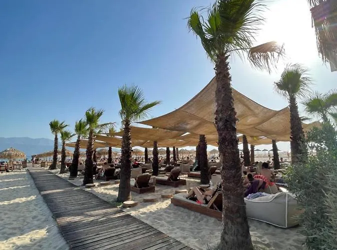 Artemis Hotel Apartments