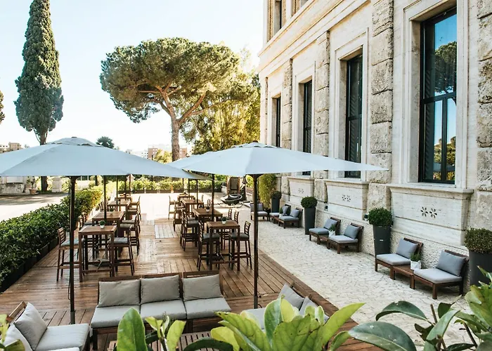 Th Roma - Carpegna Palace