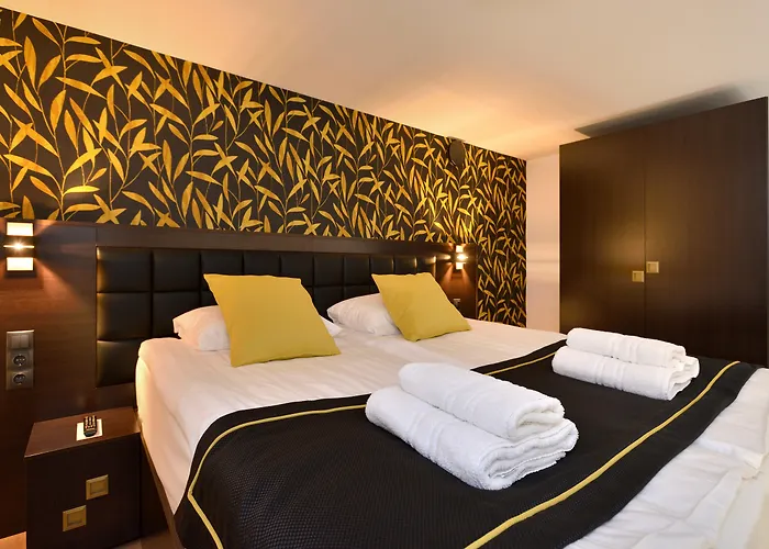 Opera Garden Hotel & Apartments