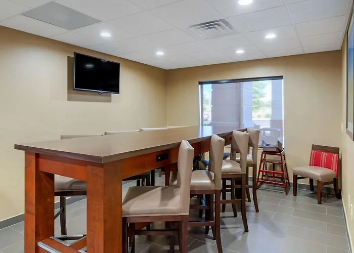 Comfort Inn & Suites Montgomery Eastchase