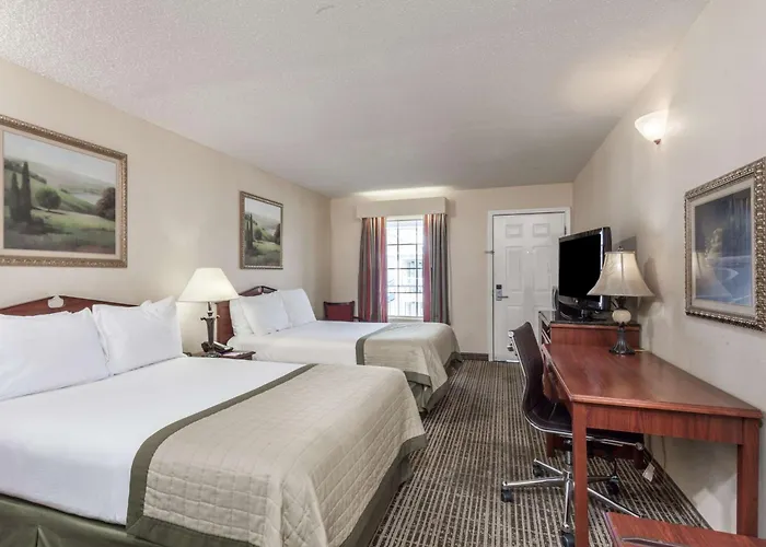 Baymont By Wyndham Hickory