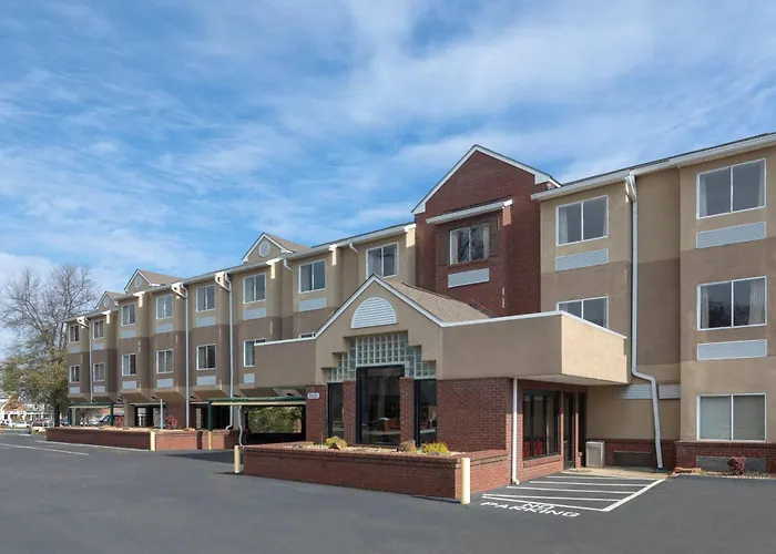 Microtel Inn By Wyndham Lake Norman