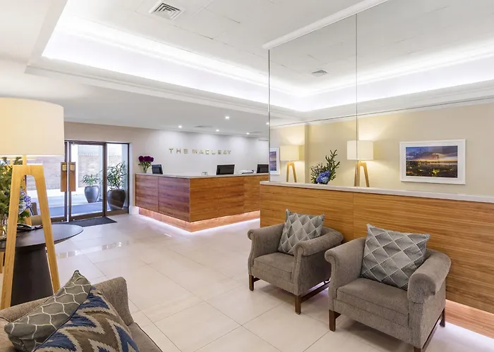 Macleay Hotel