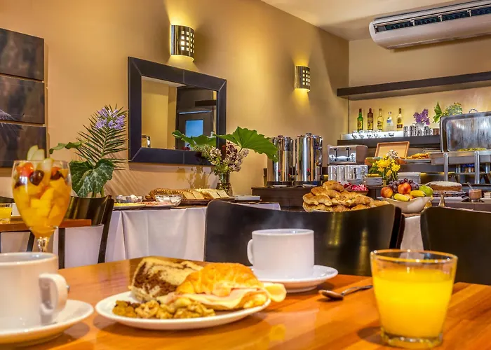Up Viamonte Hotel