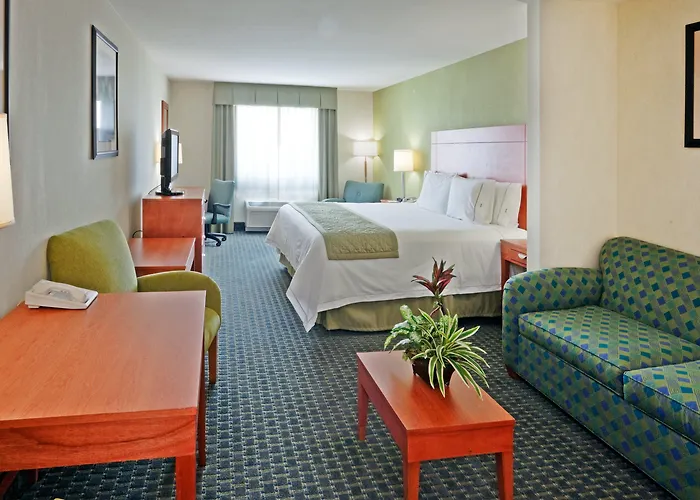 Holiday Inn Express & Suites Toluca Zona Aeropuerto By Ihg