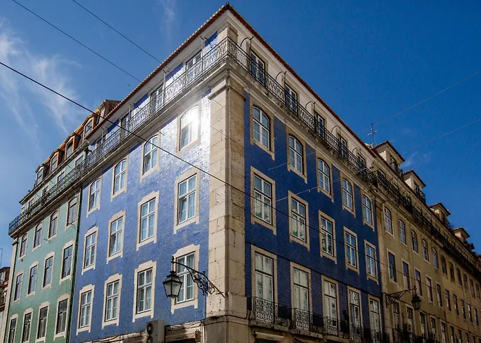 The 8 - Downtown Suites