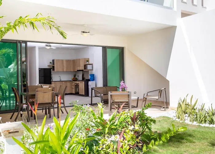 Louisa Apartamentos