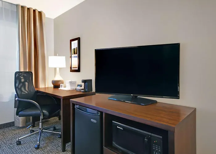 Comfort Inn & Suites Wilton