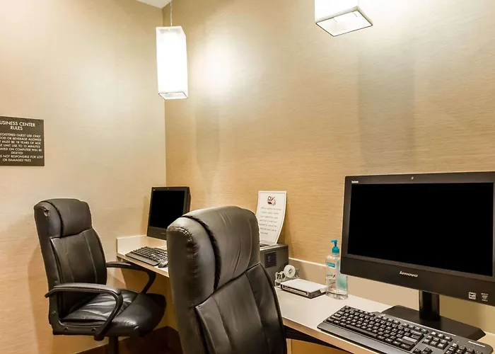 Comfort Suites Mattoon East