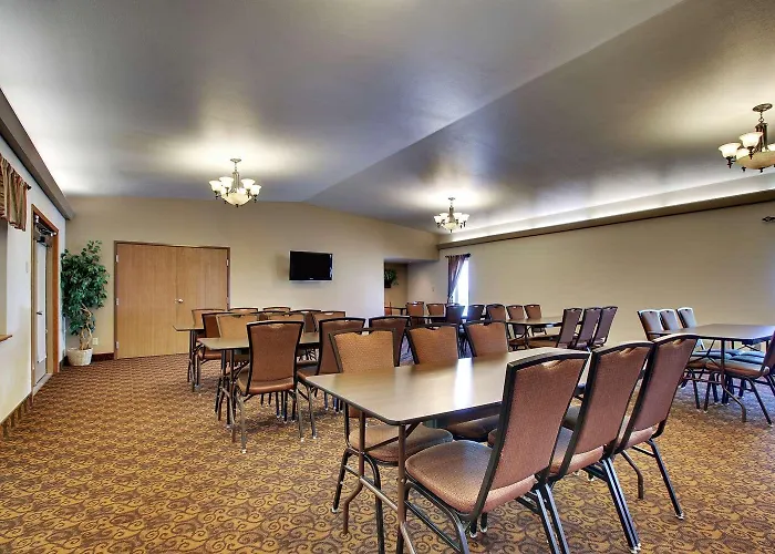 Best Western West Hills Inn