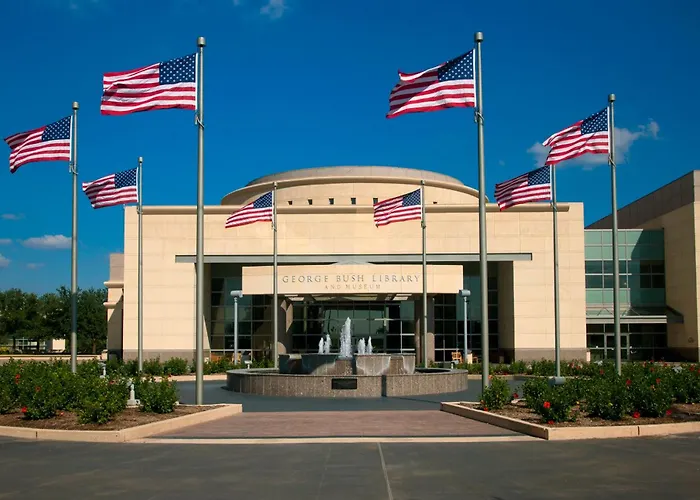 Holiday Inn Express & Suites Bryan - College Station By Ihg