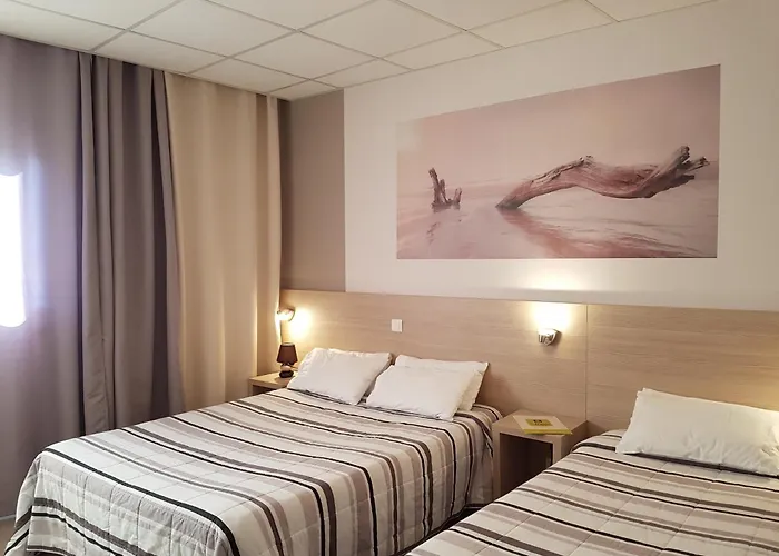 Logis Hotel Restaurant Du Midi - Rodez Centre