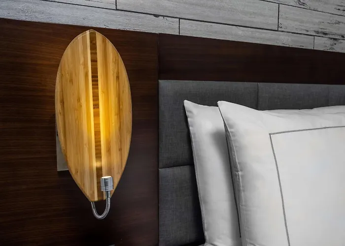 The Fin Hotel, Tapestry Collection By Hilton